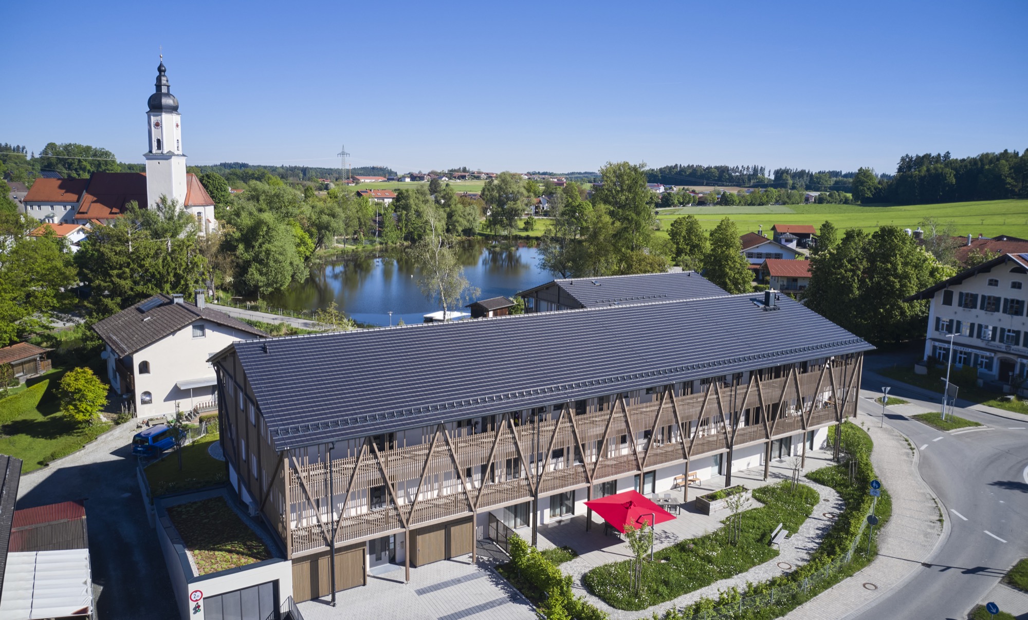 Luftbild einer Seniorenwohnanlage in Oberbayern